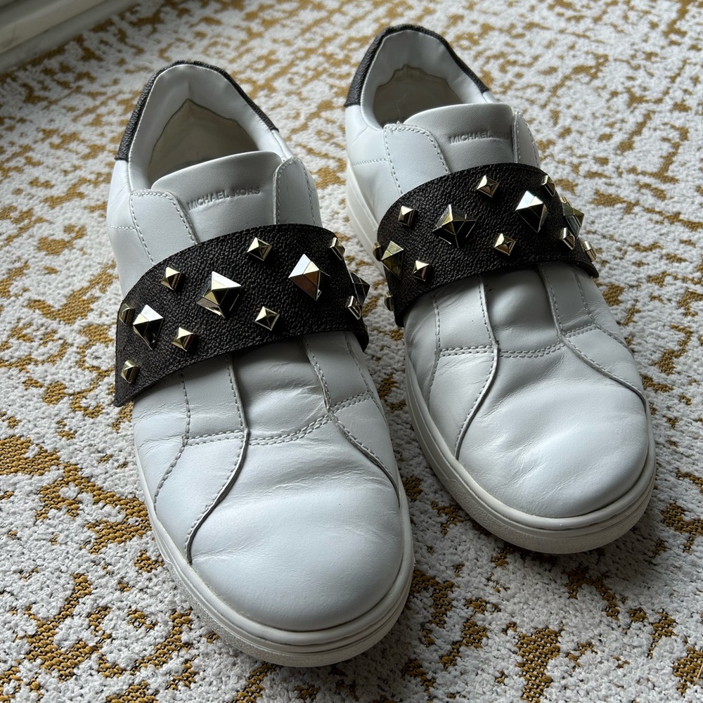 Michael Kors Kenna Sneaker - Picture 3 of 9